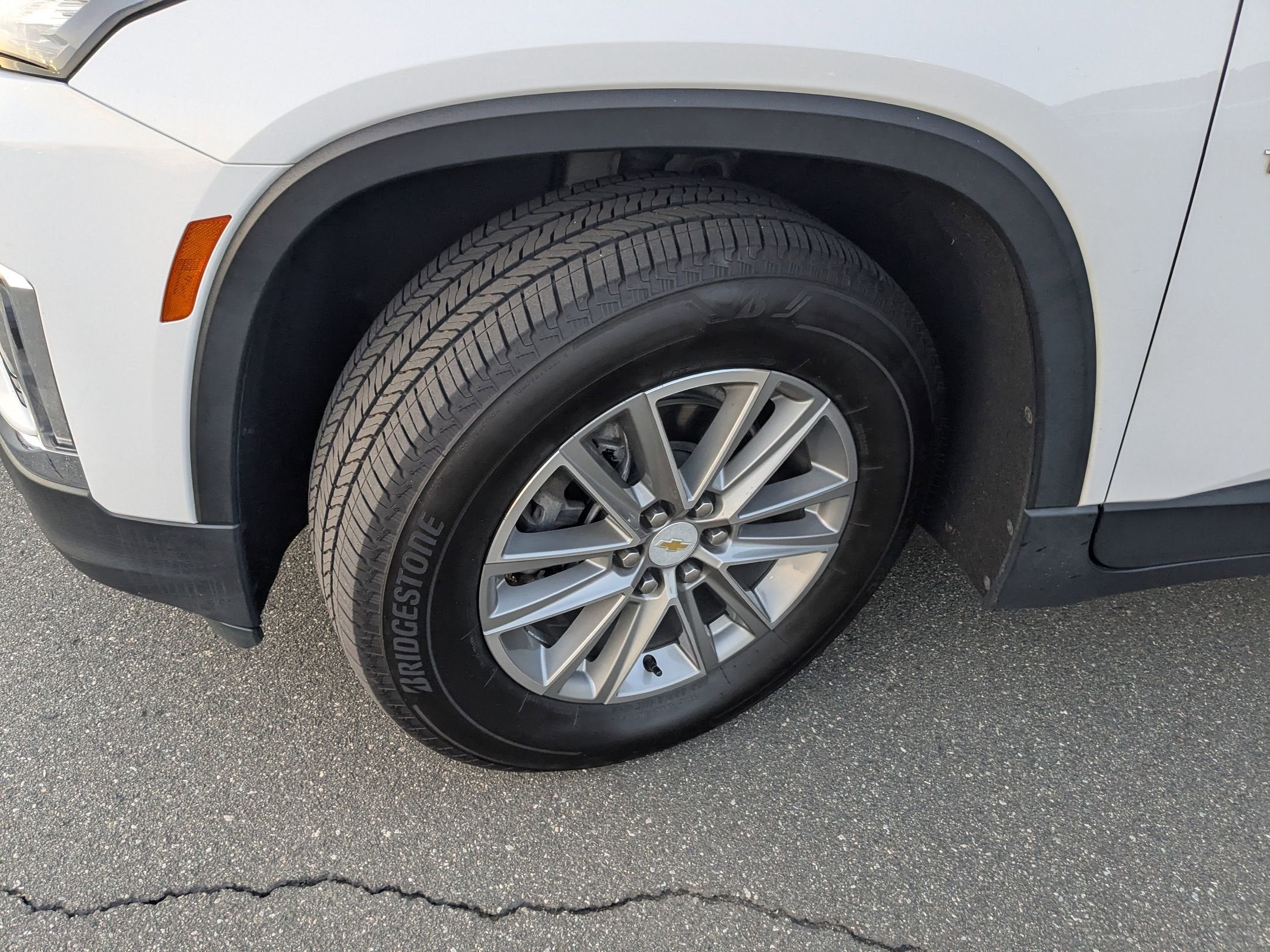 2022 Chevrolet Traverse LT Leather