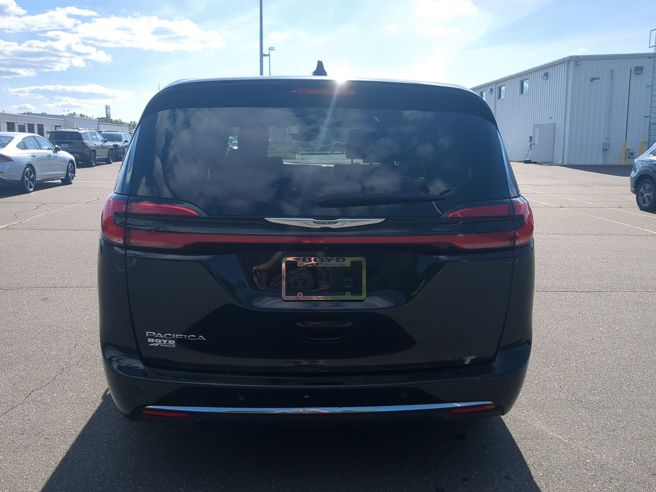2025 Chrysler Pacifica Select