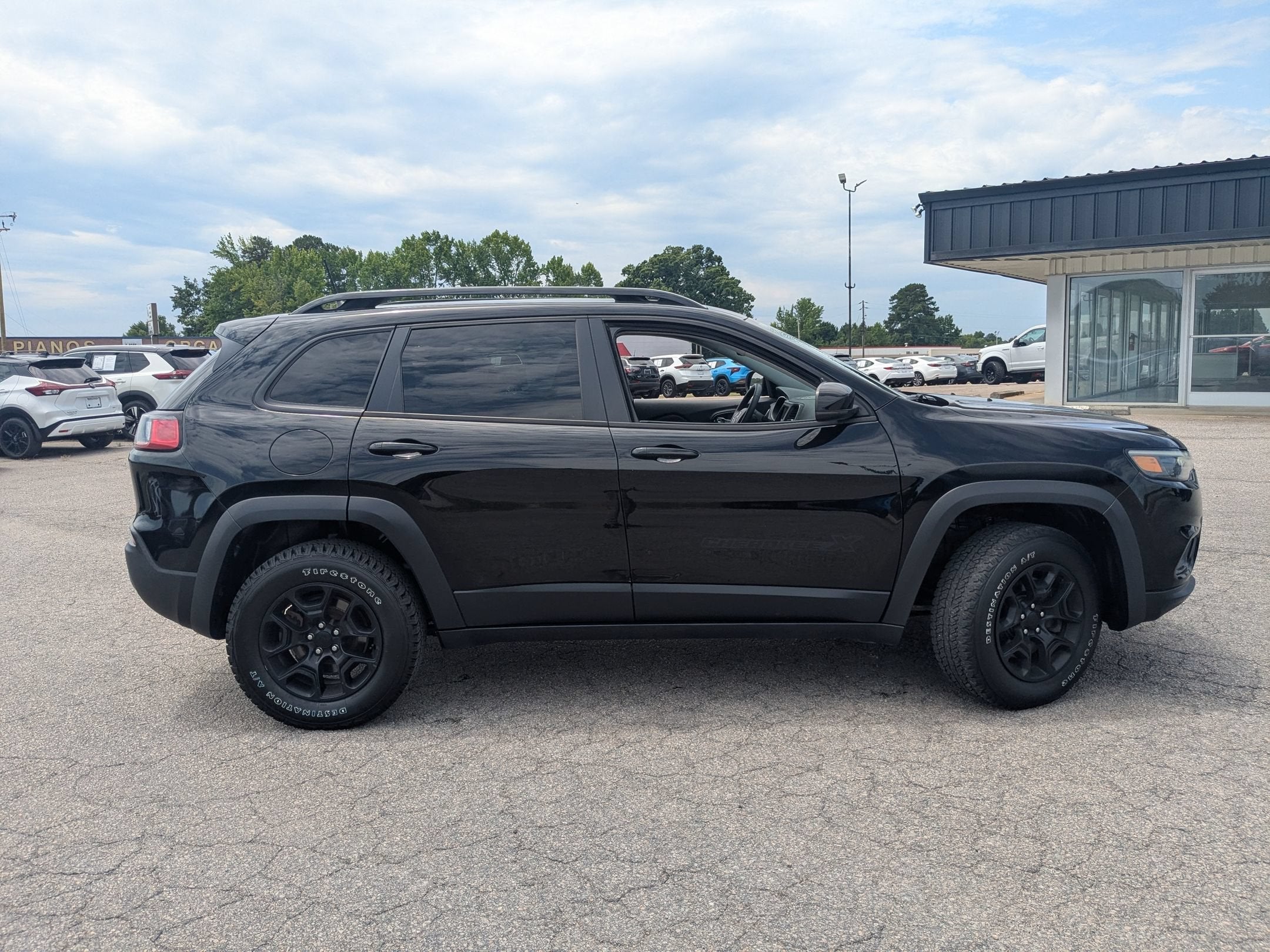 2022 Jeep Cherokee X 4x4