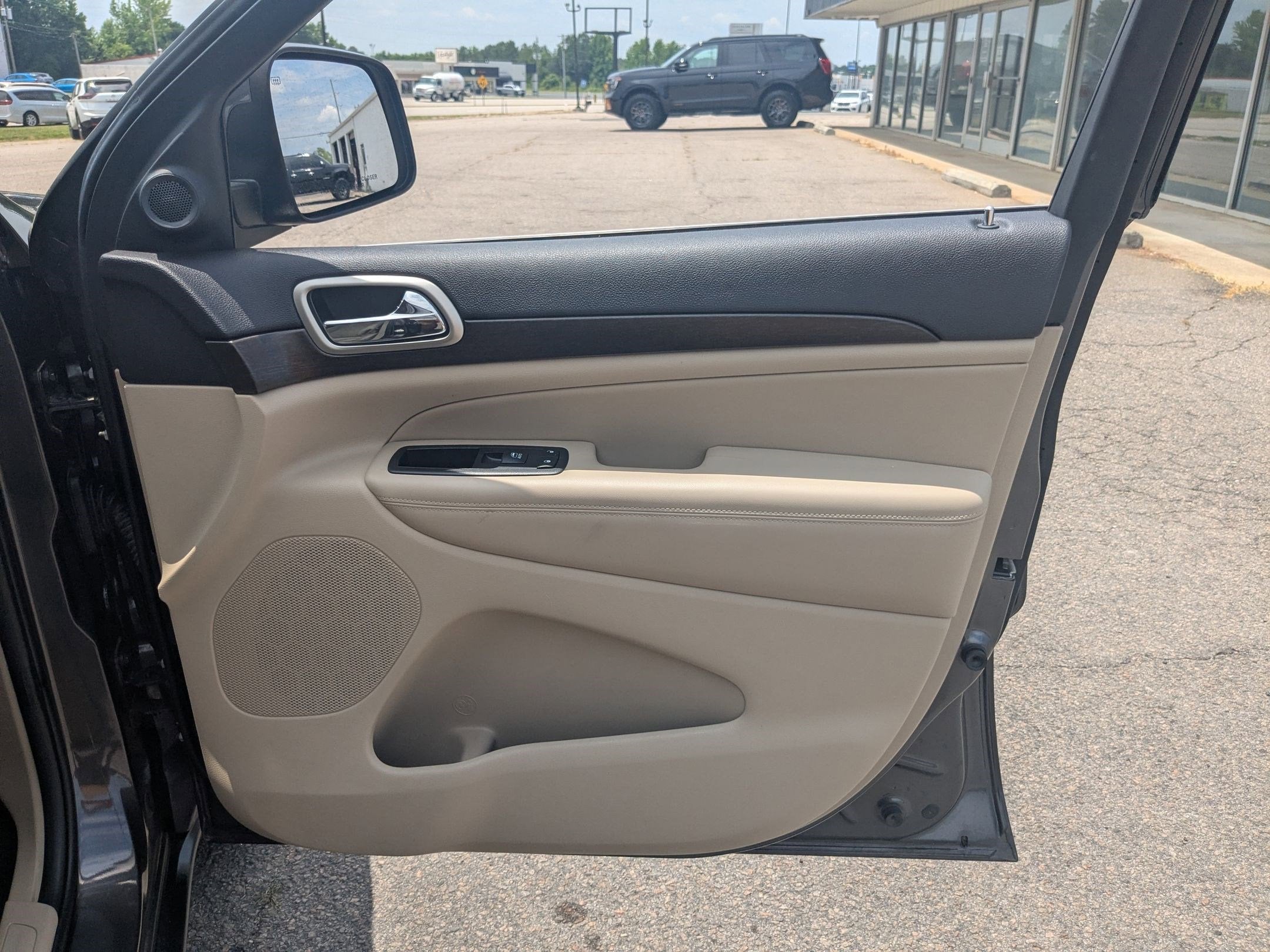 2017 Jeep Grand Cherokee Laredo