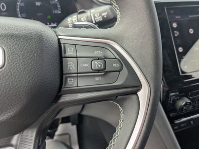 2025 Jeep Grand Cherokee GRAND CHEROKEE LAREDO X 4X4