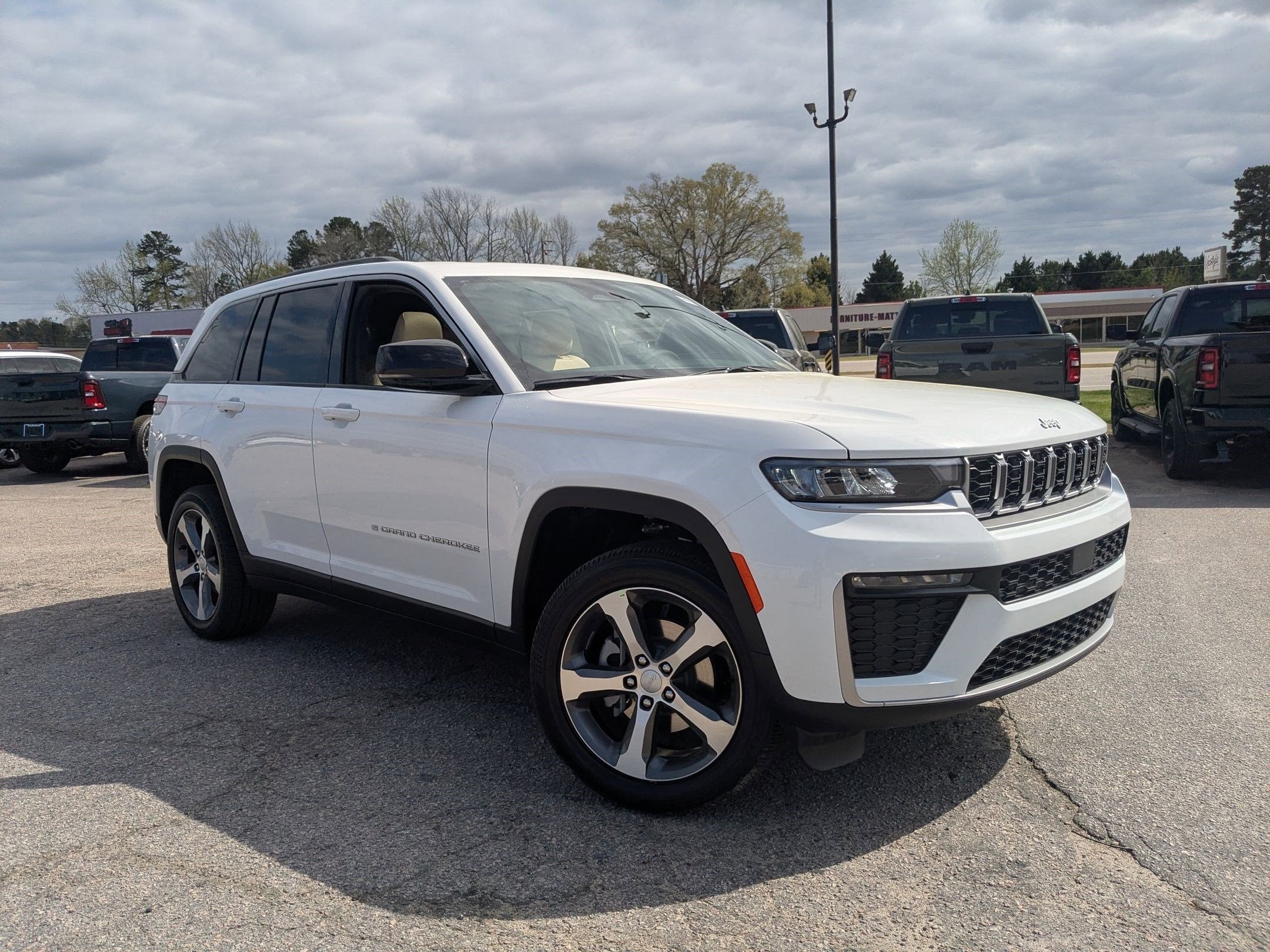 2026 Jeep Grand Cherokee GRAND CHEROKEE LIMITED 4X4