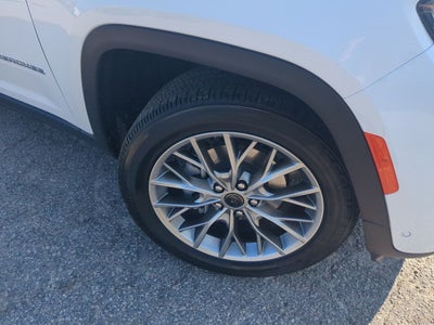2027 Jeep Grand Cherokee GRAND CHEROKEE LIMITED 4X4
