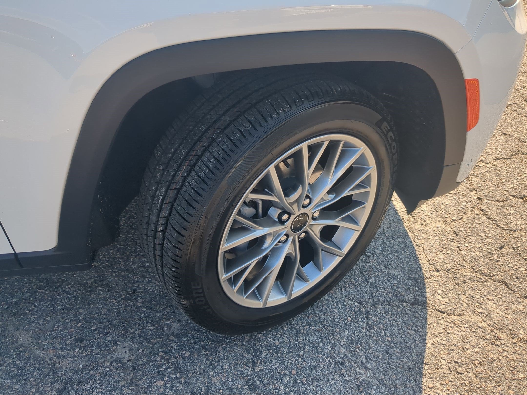 2027 Jeep Grand Cherokee GRAND CHEROKEE LIMITED 4X4