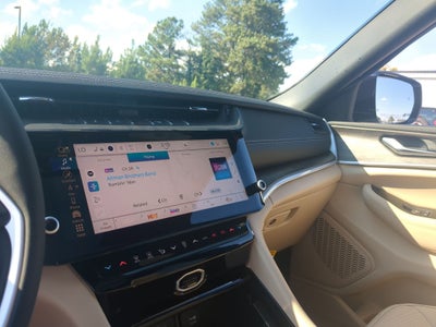 2027 Jeep Grand Cherokee GRAND CHEROKEE LIMITED 4X4