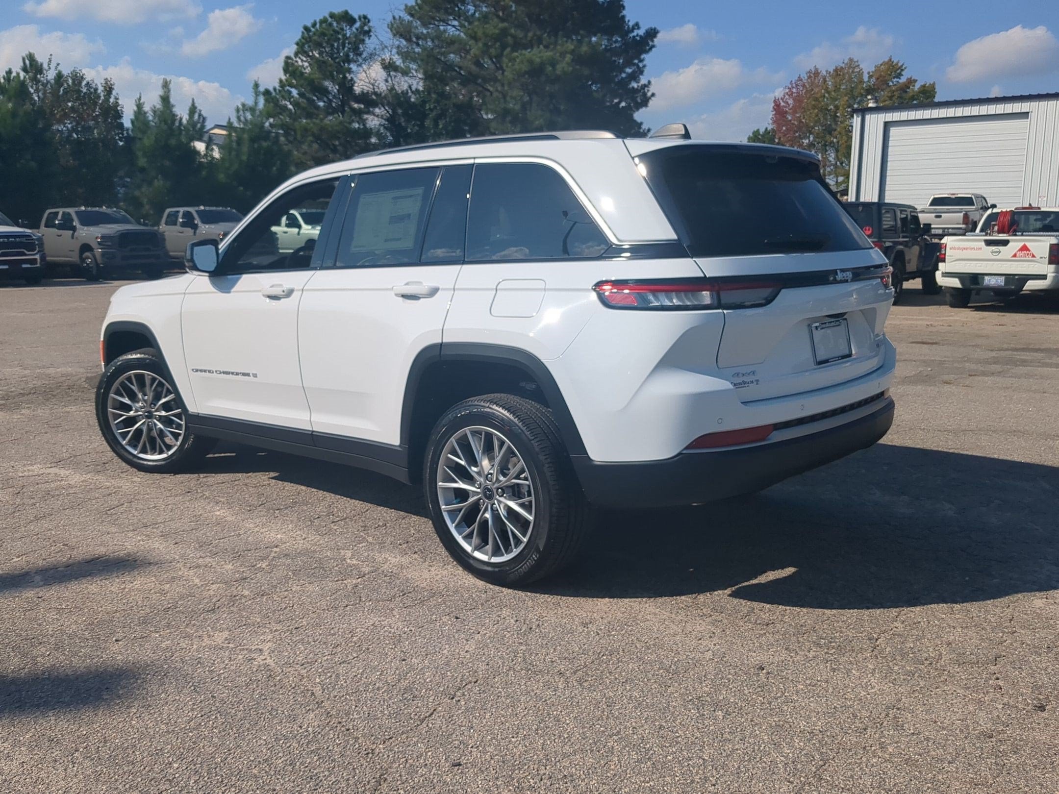 2027 Jeep Grand Cherokee GRAND CHEROKEE LIMITED 4X4
