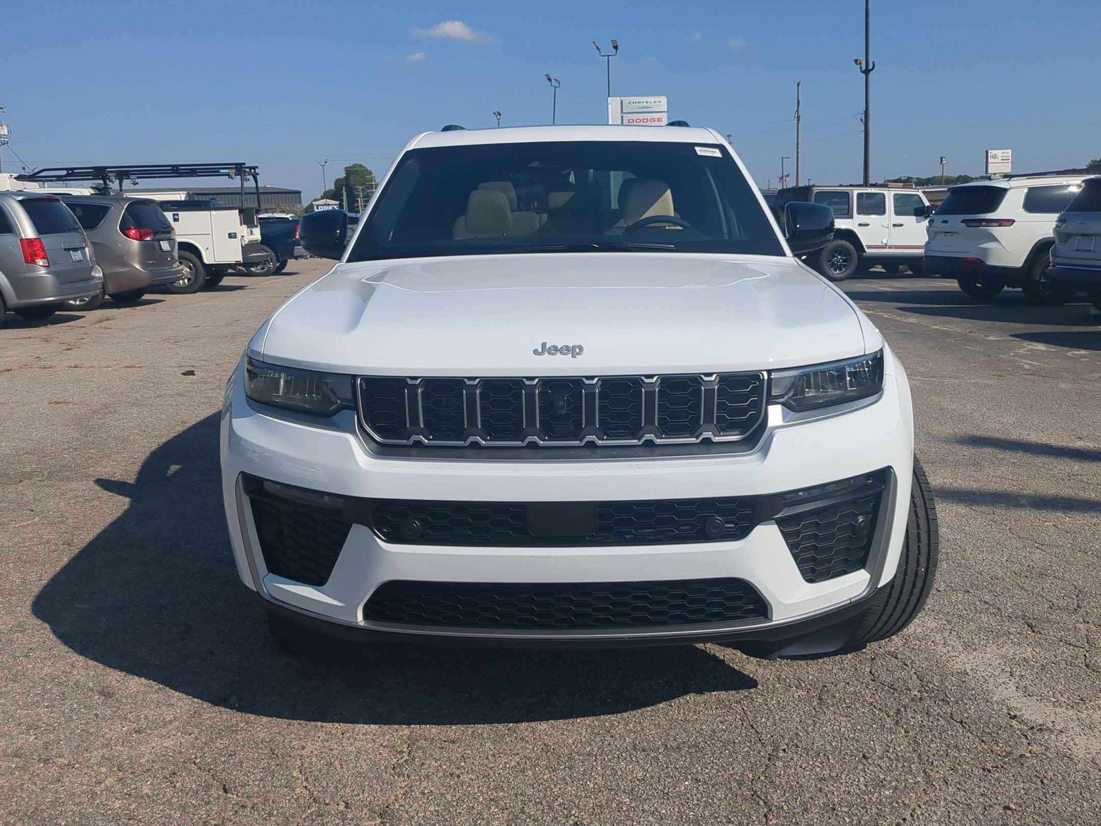 2027 Jeep Grand Cherokee GRAND CHEROKEE LIMITED 4X4