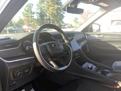 2025 Jeep Grand Cherokee L GRAND CHEROKEE L LAREDO X 4X4