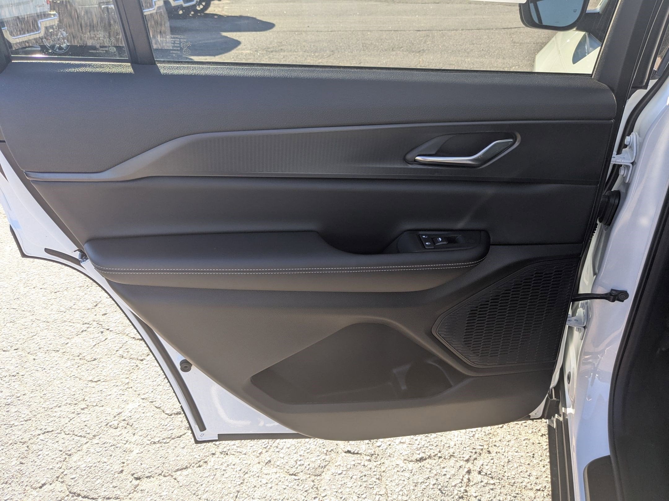 2025 Jeep Grand Cherokee L GRAND CHEROKEE L LAREDO X 4X4