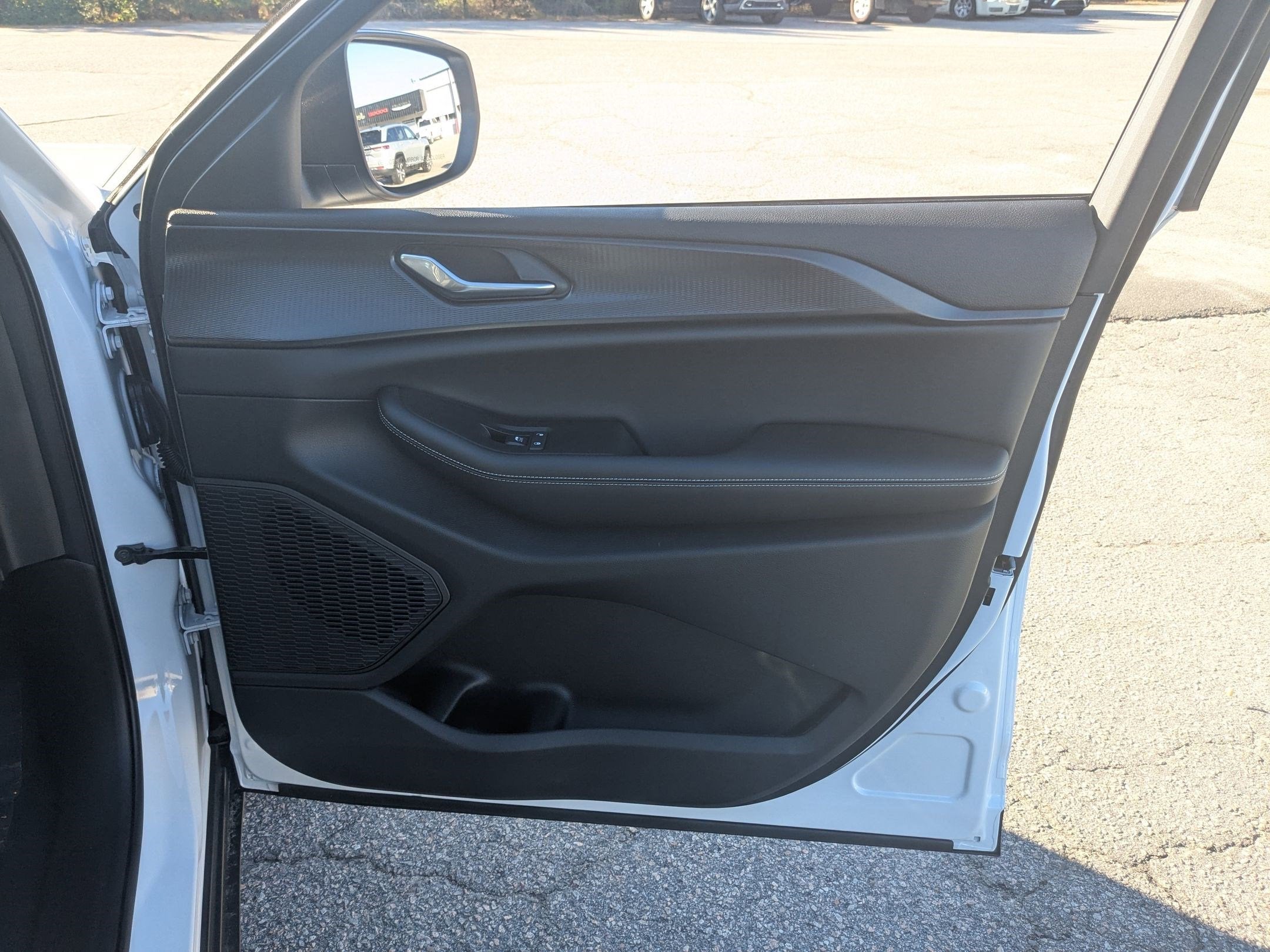 2025 Jeep Grand Cherokee L GRAND CHEROKEE L LAREDO X 4X4