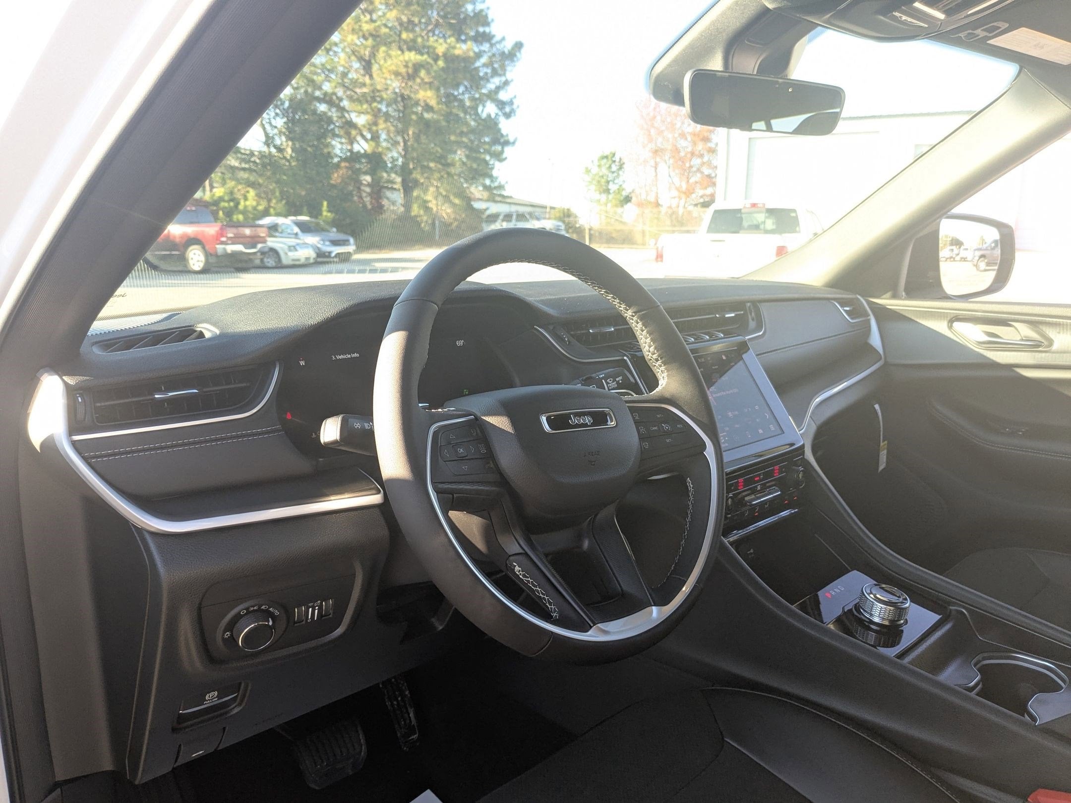 2025 Jeep Grand Cherokee L GRAND CHEROKEE L ALTITUDE X 4X4