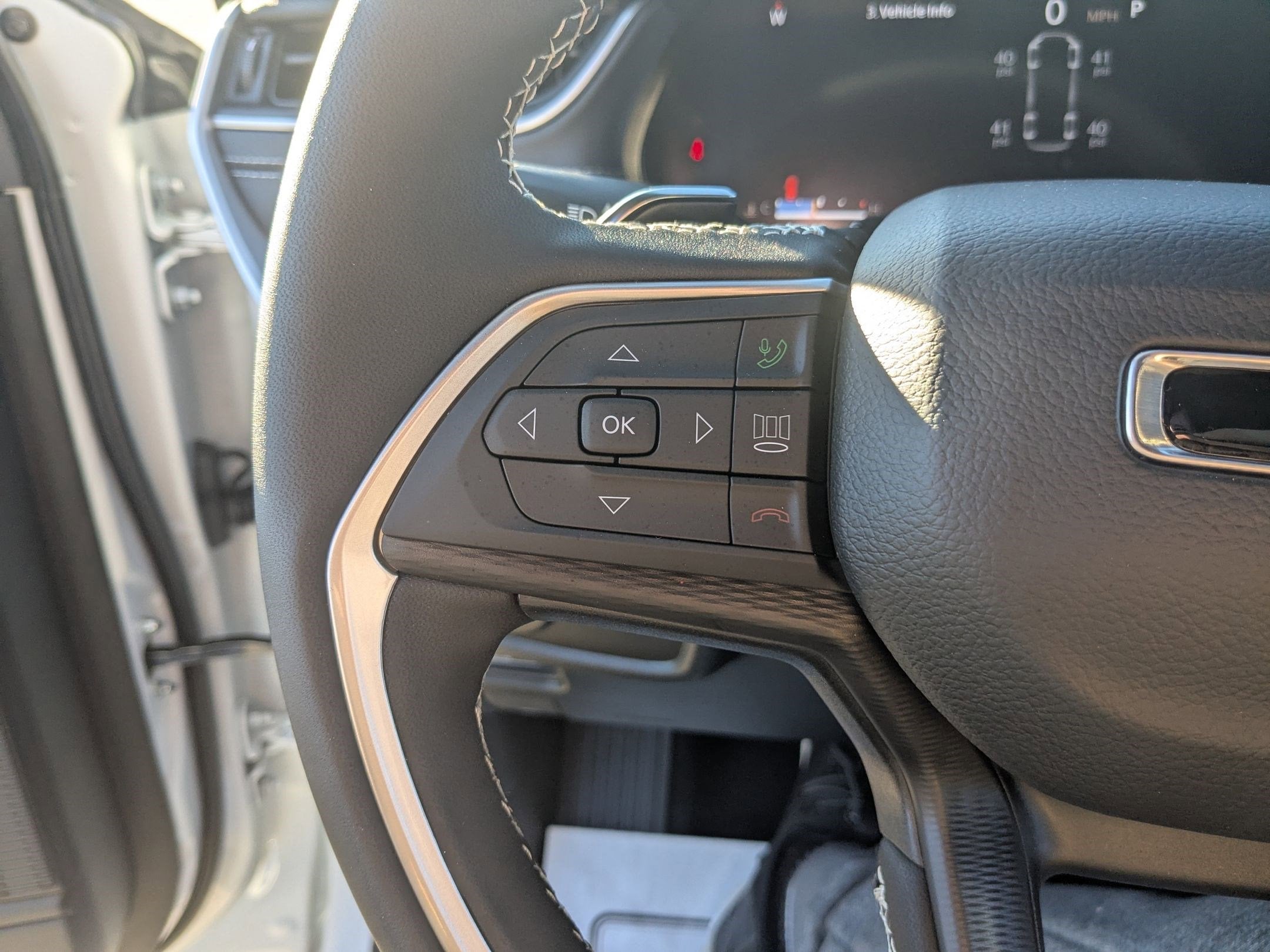 2025 Jeep Grand Cherokee L GRAND CHEROKEE L ALTITUDE X 4X4