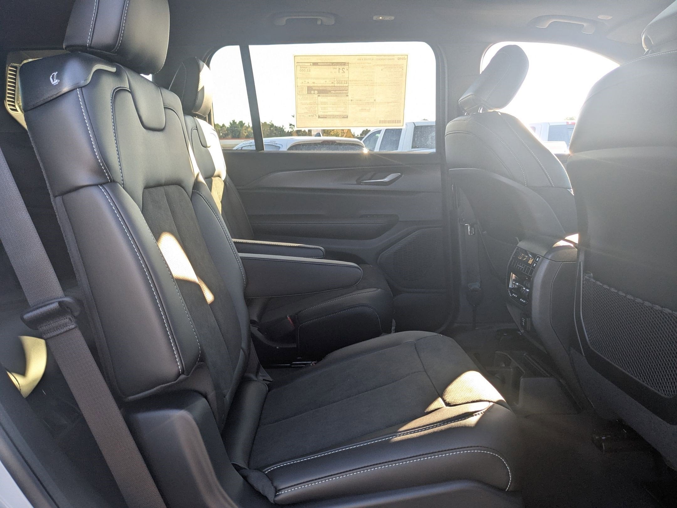 2025 Jeep Grand Cherokee L GRAND CHEROKEE L ALTITUDE X 4X4