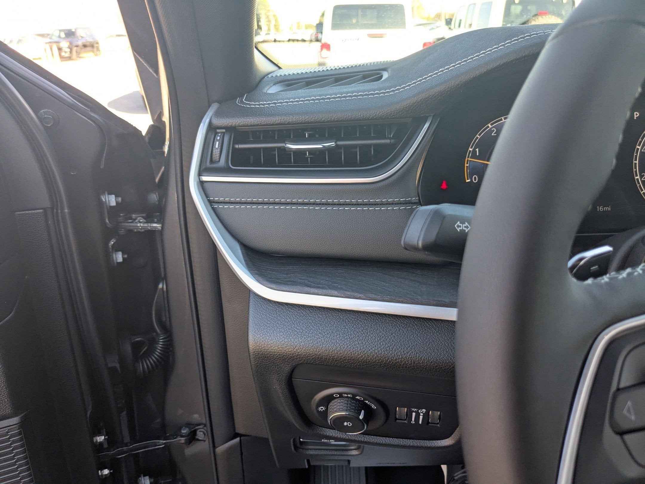 2025 Jeep Grand Cherokee L GRAND CHEROKEE L LIMITED 4X4