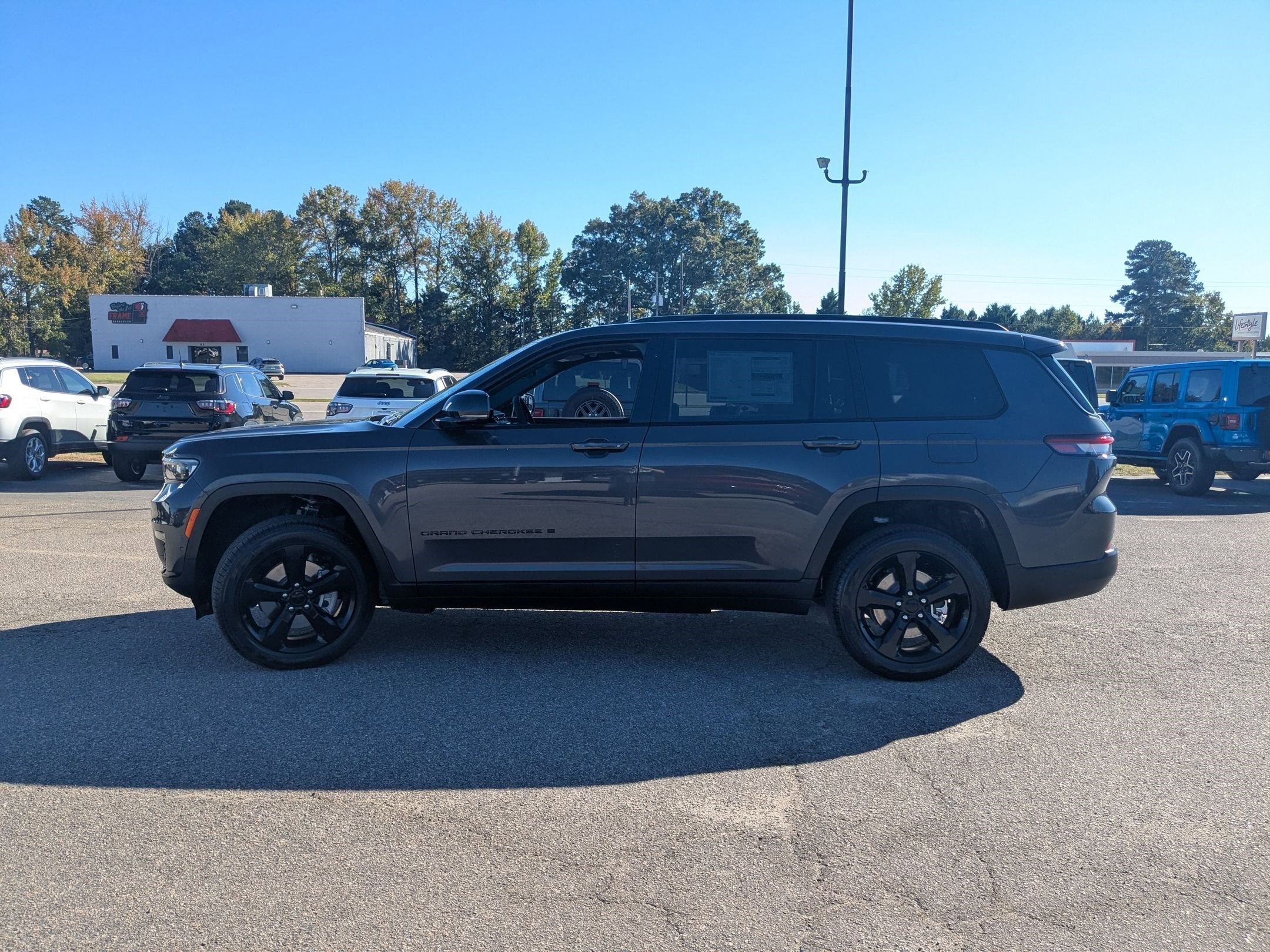 2025 Jeep Grand Cherokee L GRAND CHEROKEE L LIMITED 4X4