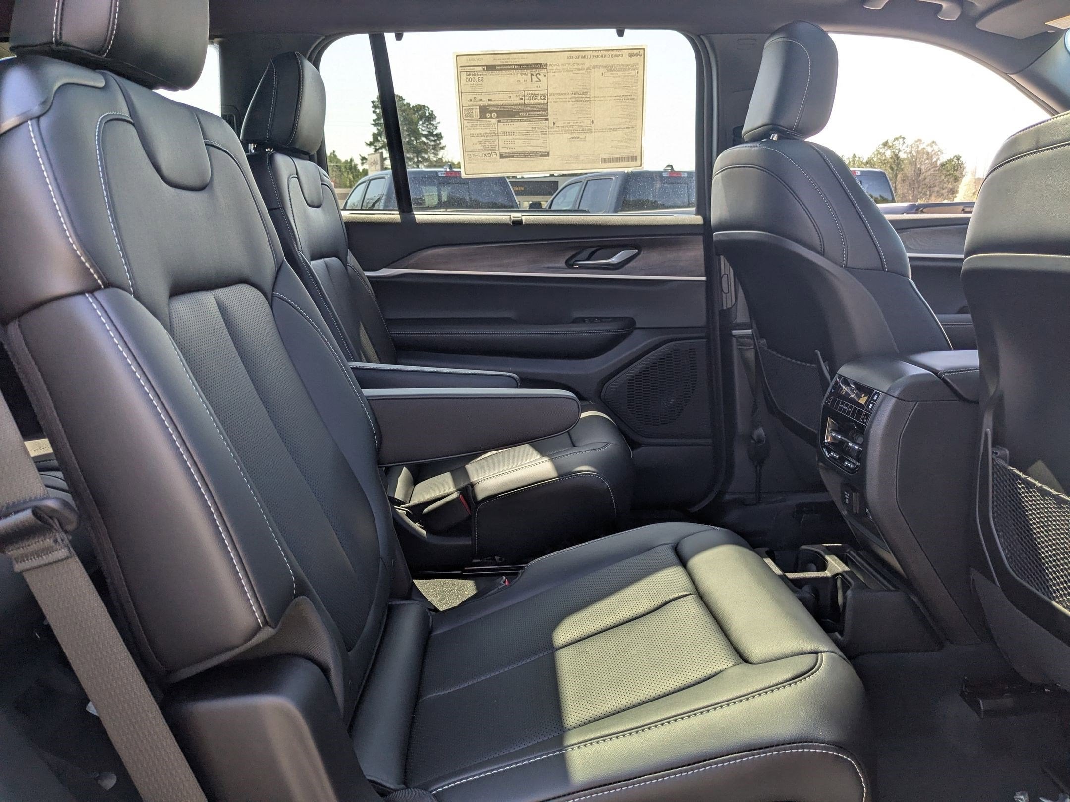 2025 Jeep Grand Cherokee L GRAND CHEROKEE L LIMITED 4X4