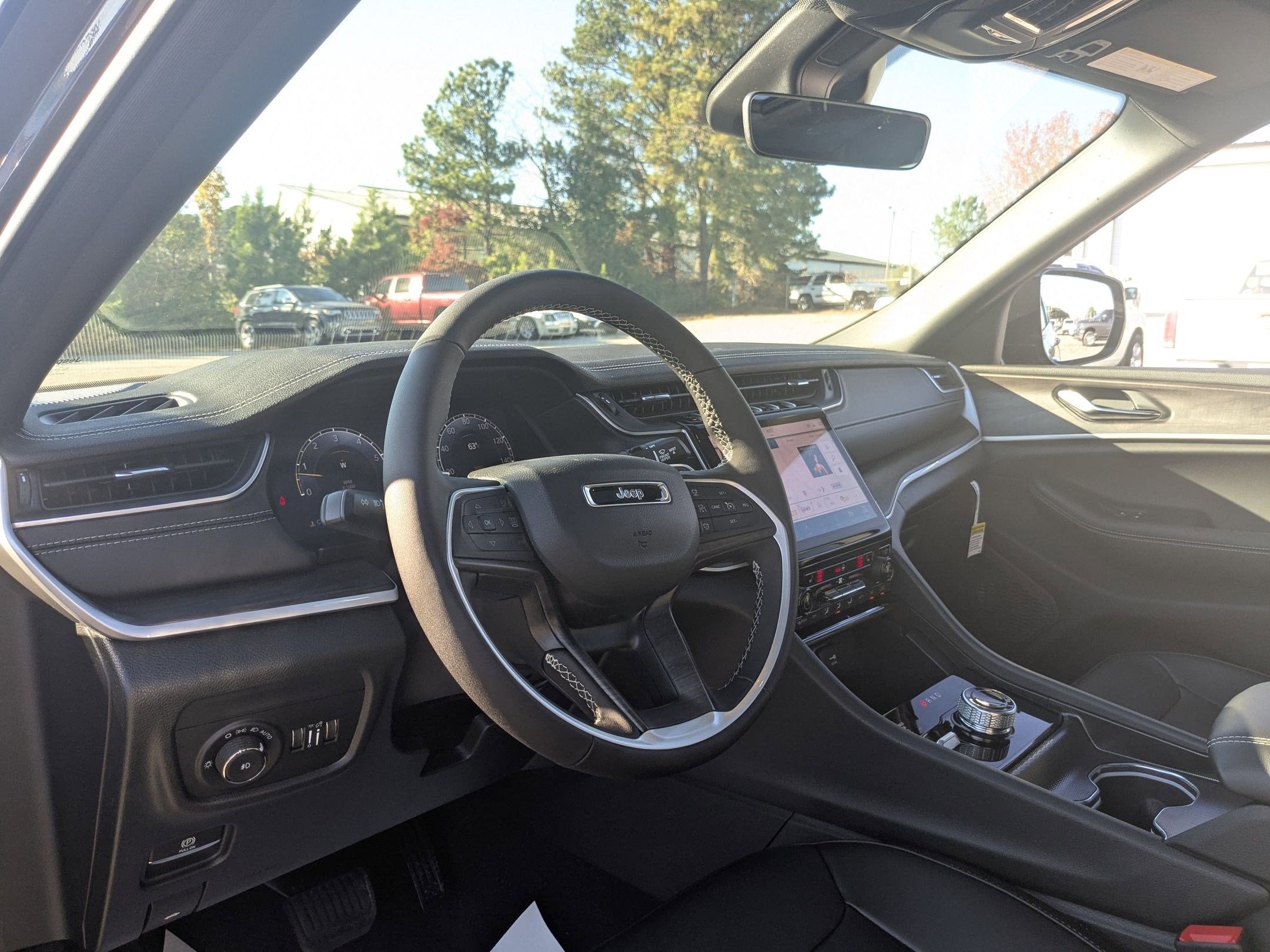 2025 Jeep Grand Cherokee L GRAND CHEROKEE L LIMITED 4X4