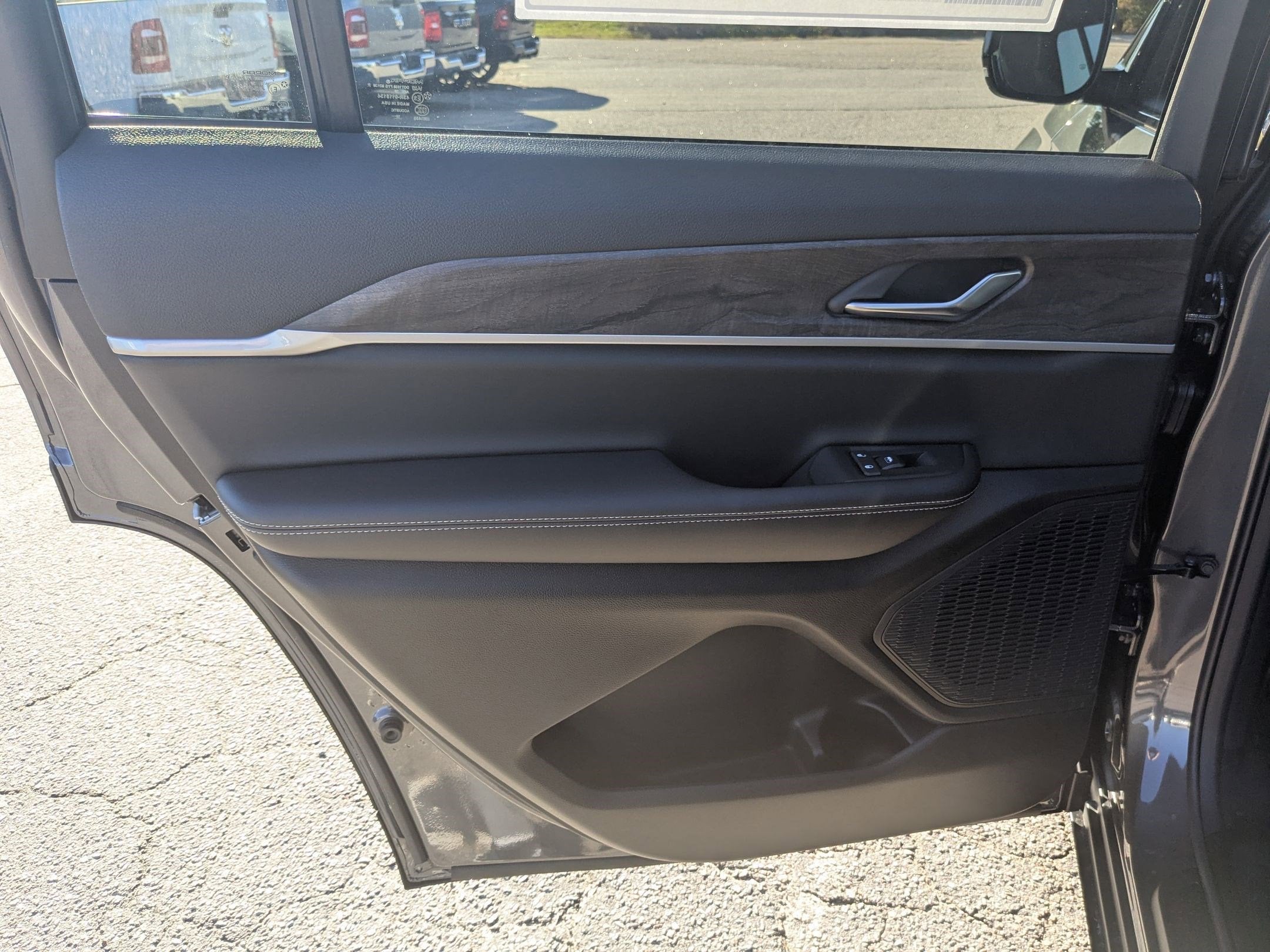 2025 Jeep Grand Cherokee L GRAND CHEROKEE L LIMITED 4X4