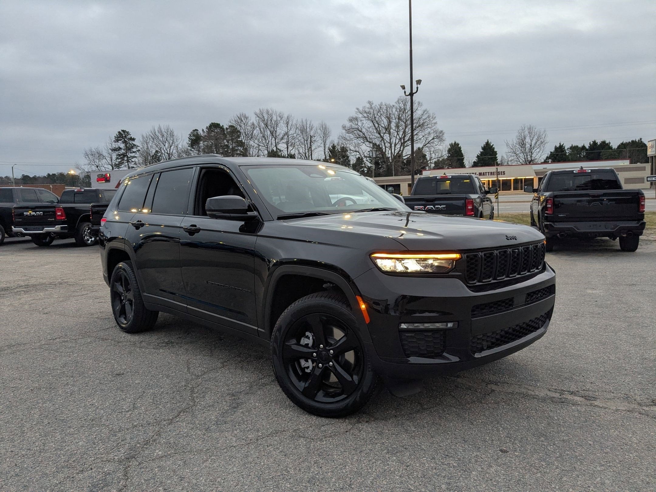 2025 Jeep Grand Cherokee L GRAND CHEROKEE L LIMITED 4X4