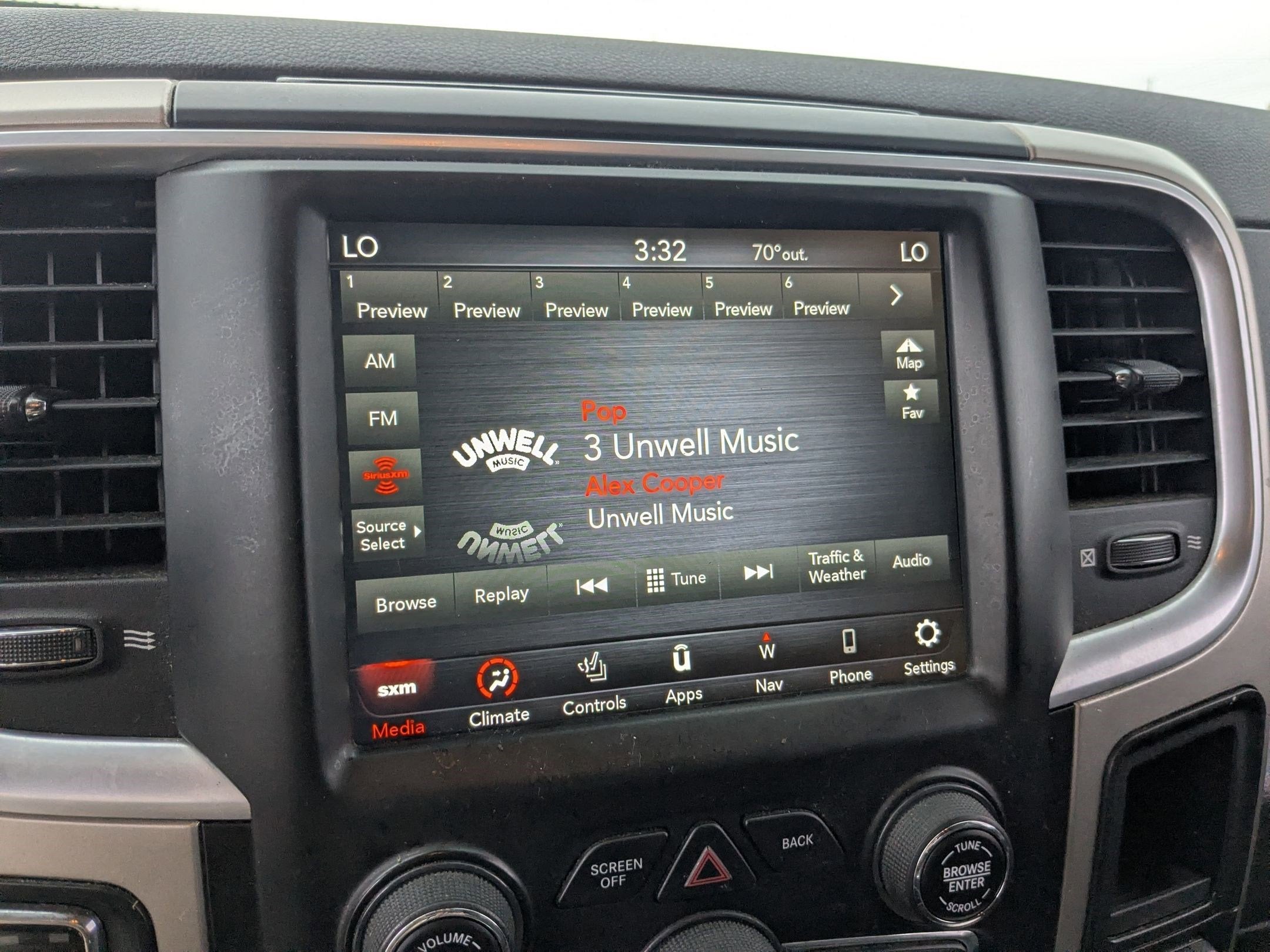 2018 RAM 1500 Big Horn Crew Cab 4x4 5'7' Box