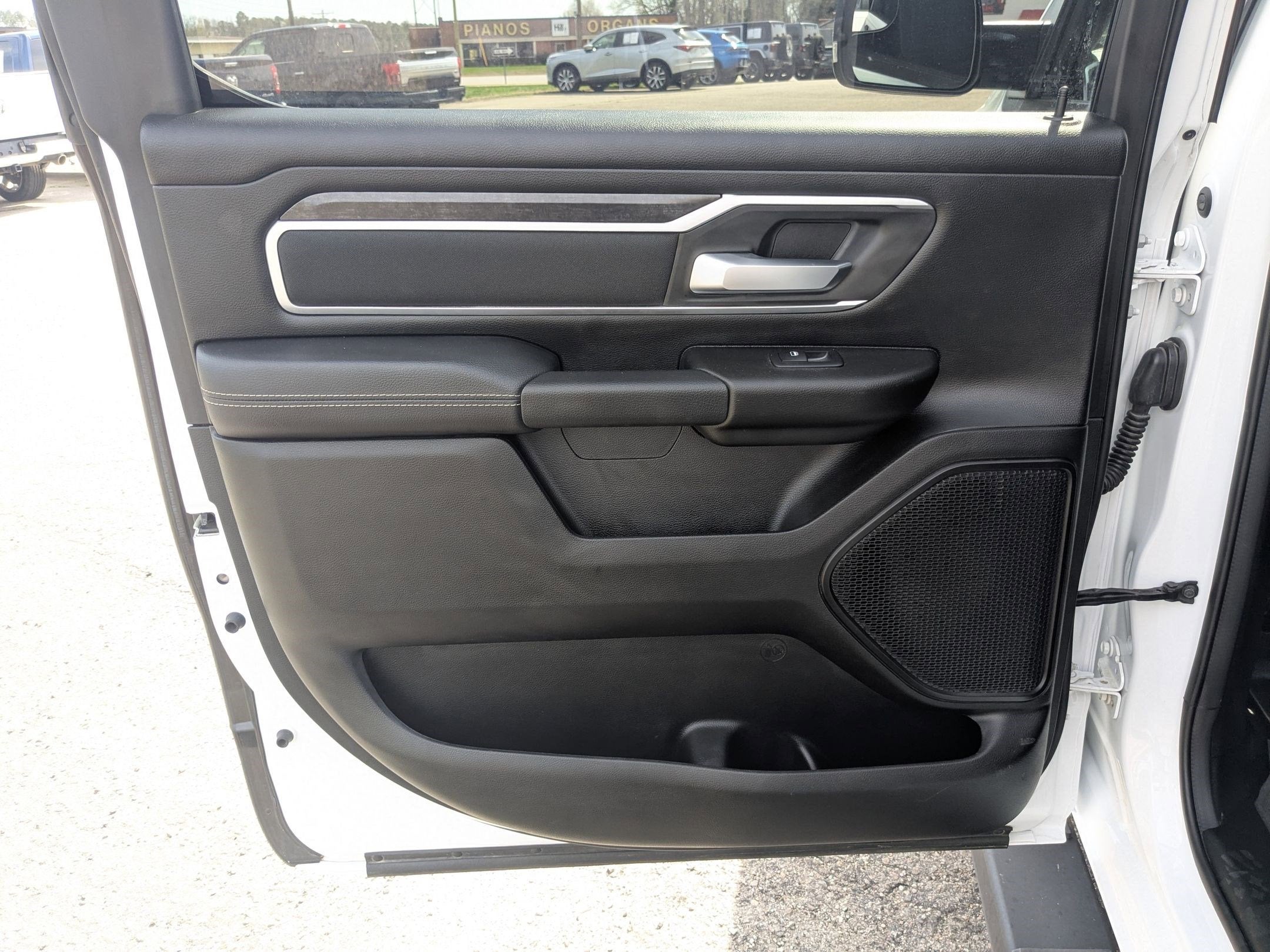 2023 RAM 1500 Big Horn Crew Cab 4x2 5'7' Box