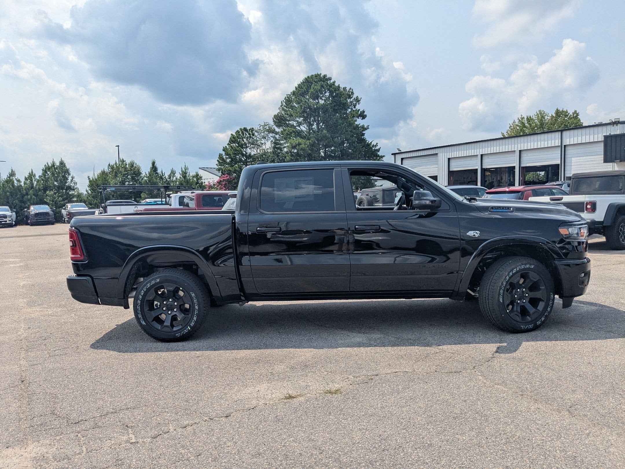 2026 RAM 1500 RAM 1500 BIG HORN CREW CAB 4X4 5'7' BOX