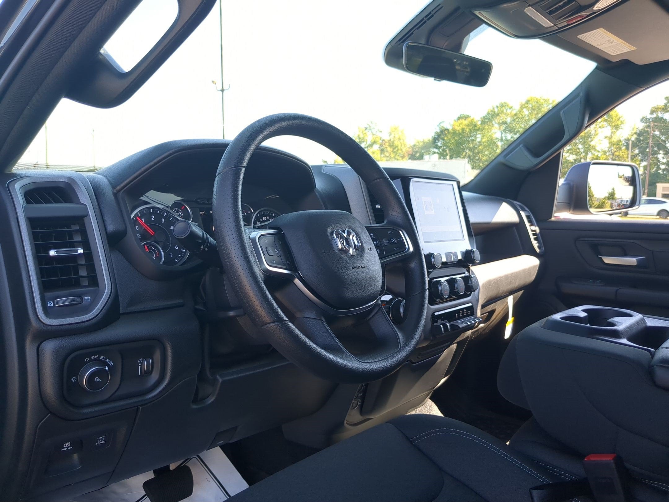 2027 RAM 1500 RAM 1500 TRADESMAN CREW CAB 4X4 5'7' BOX