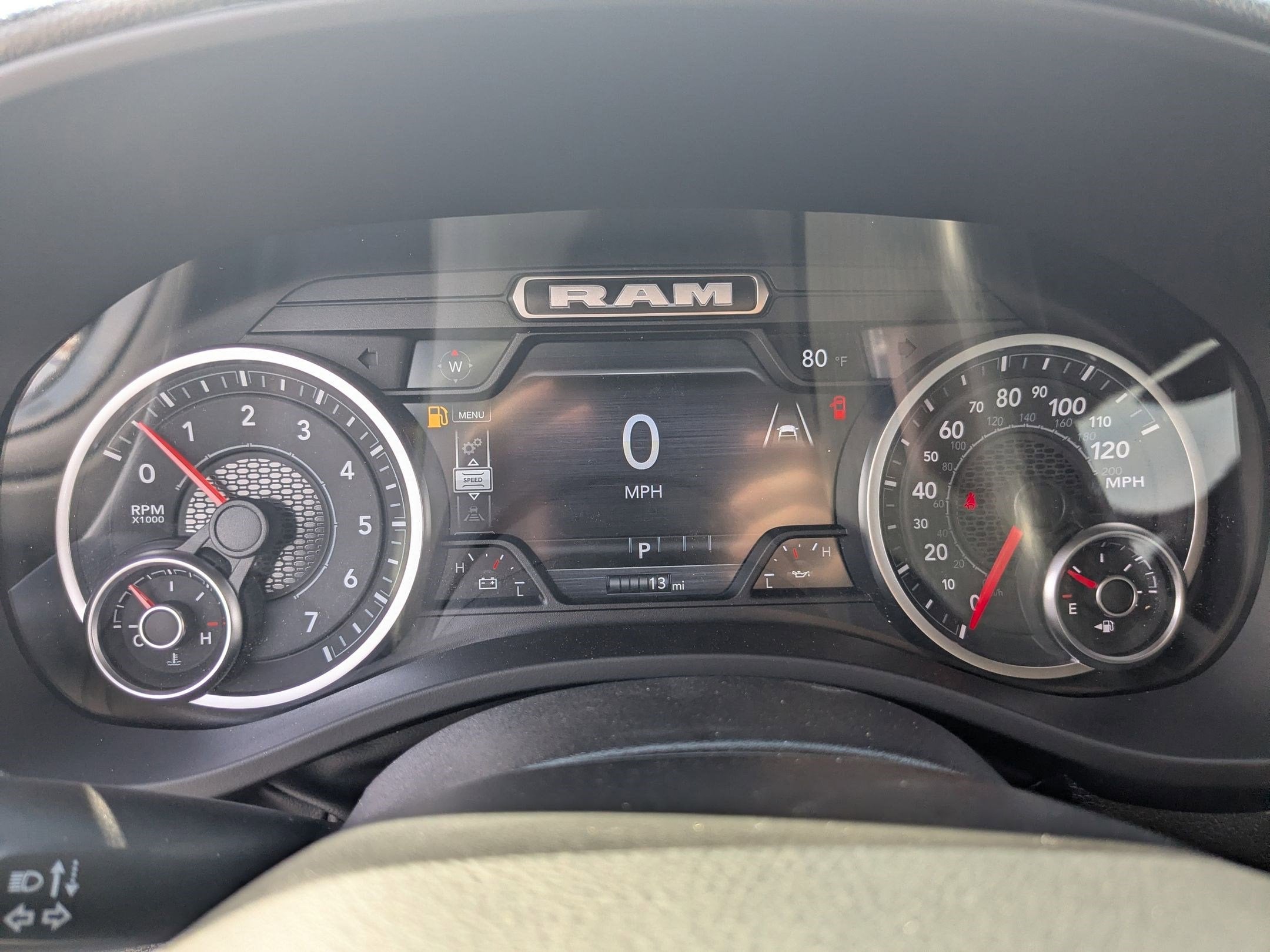 2026 RAM 1500 RAM 1500 EXPRESS CREW CAB 4X4 5'7' BOX