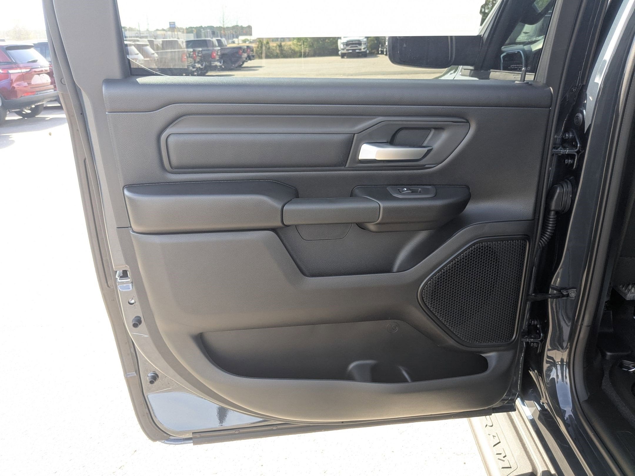 2026 RAM 1500 RAM 1500 EXPRESS CREW CAB 4X4 5'7' BOX