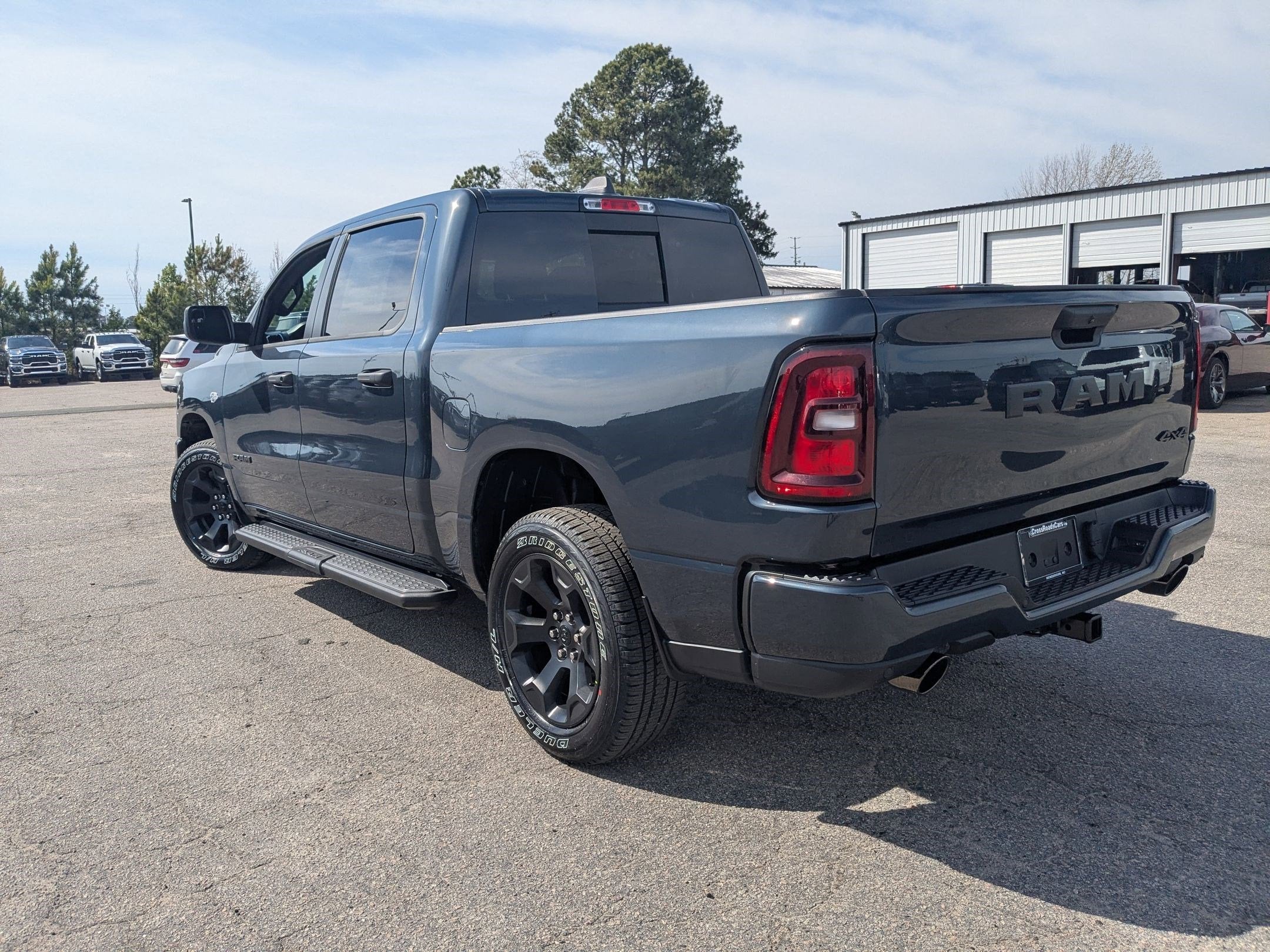 2026 RAM 1500 RAM 1500 EXPRESS CREW CAB 4X4 5'7' BOX