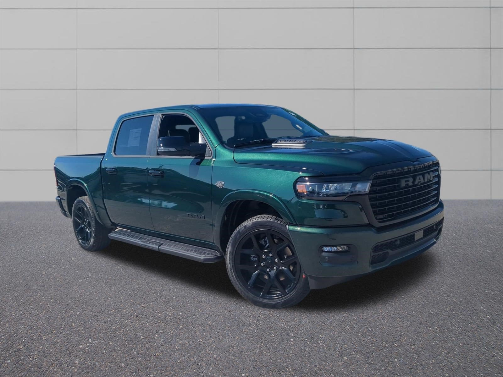 2027 RAM 1500 RAM 1500 LARAMIE CREW CAB 4X4 5'7' BOX