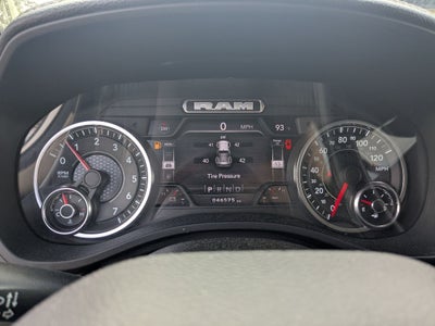 2022 RAM 1500 Laramie Crew Cab 4x4 5'7' Box