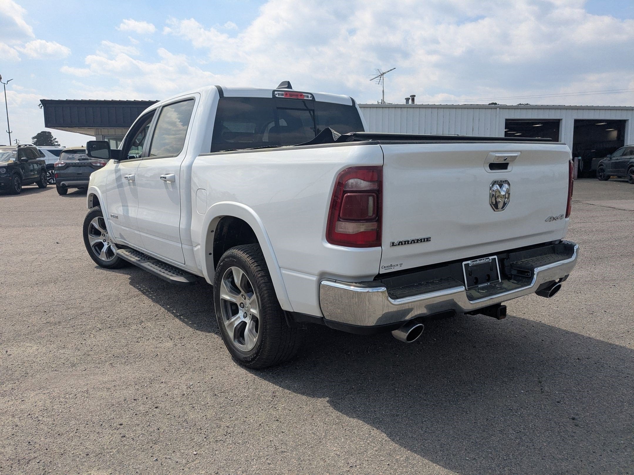 2022 RAM 1500 Laramie Crew Cab 4x4 5'7' Box