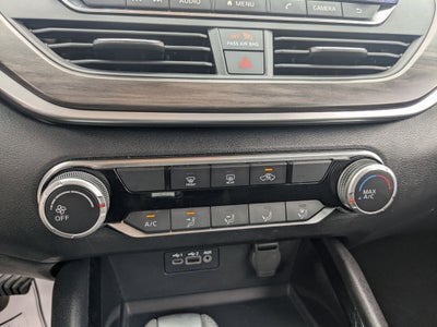 2024 Nissan Altima SV FWD