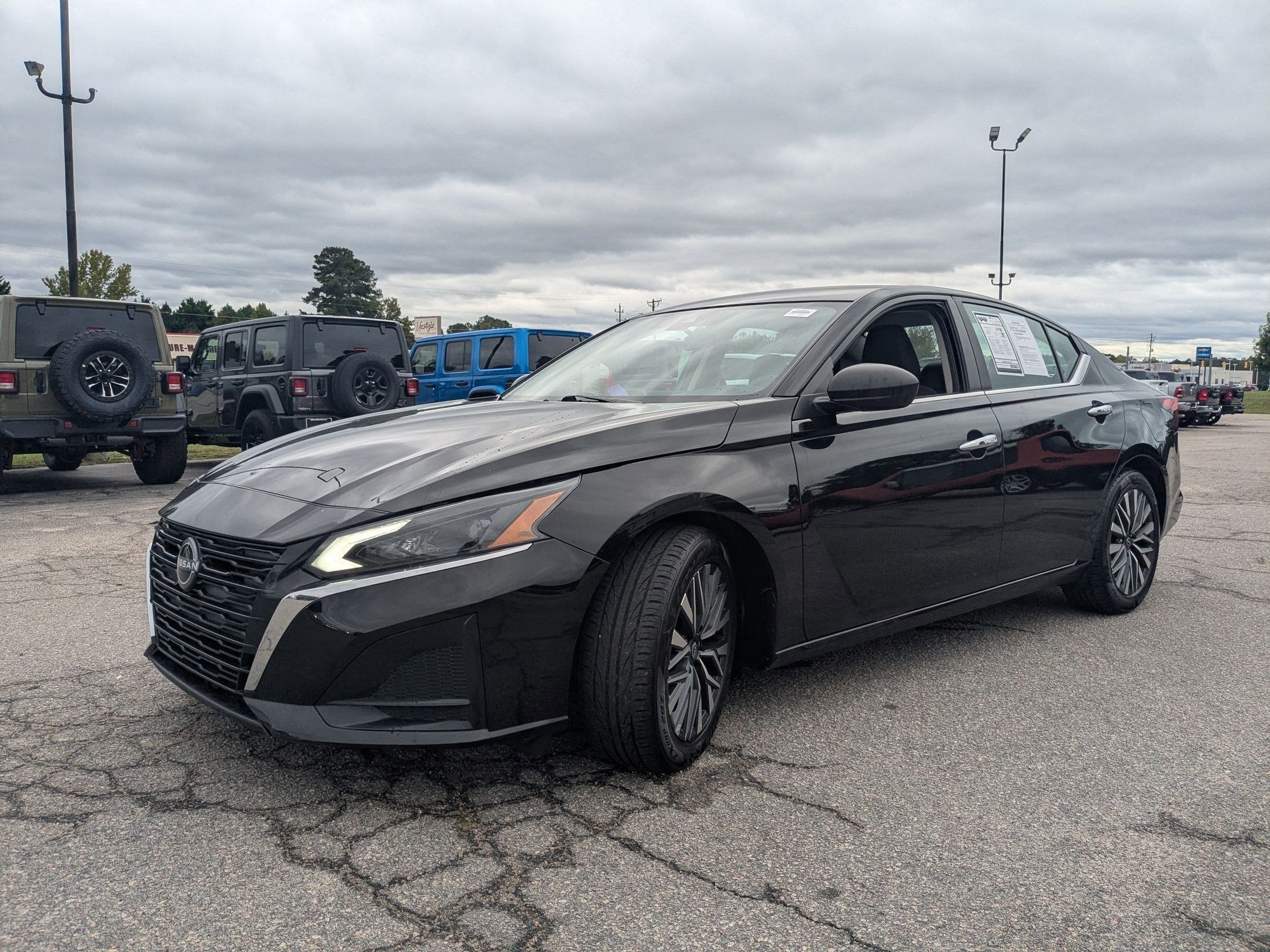 2024 Nissan Altima SV FWD