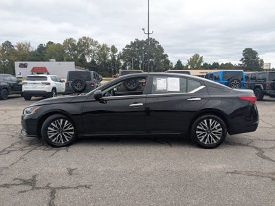 2024 Nissan Altima SV FWD