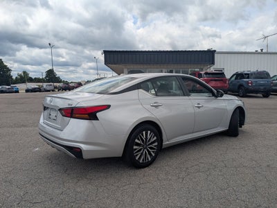 2024 Nissan Altima SV FWD