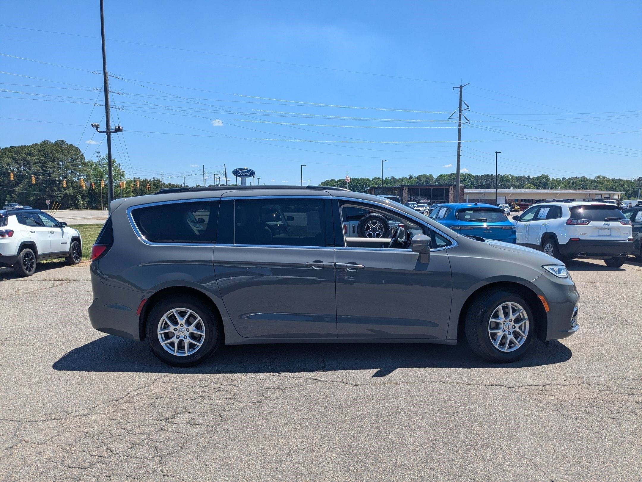 2022 Chrysler Pacifica Touring L
