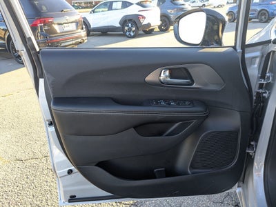 2026 Chrysler Voyager VOYAGER LX