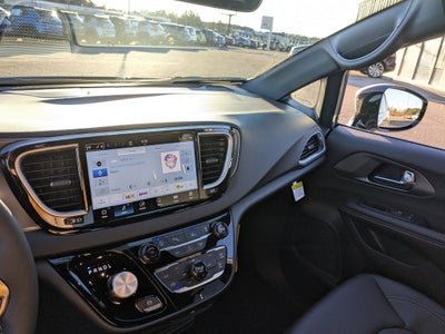 2026 Chrysler Voyager VOYAGER LX