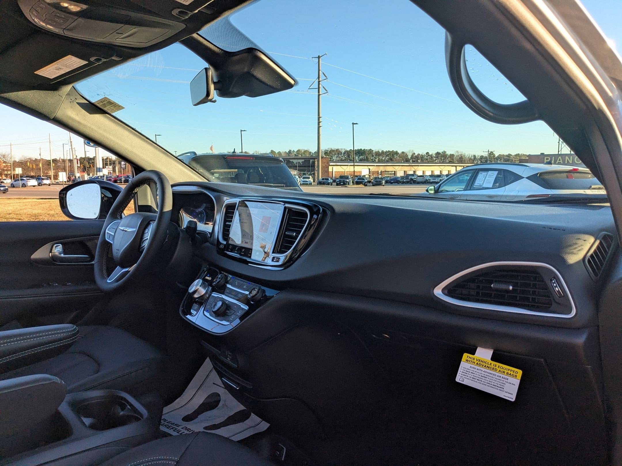 2026 Chrysler Voyager VOYAGER LX