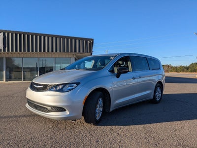 2026 Chrysler Voyager VOYAGER LX