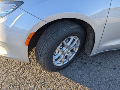 2026 Chrysler Voyager VOYAGER LX