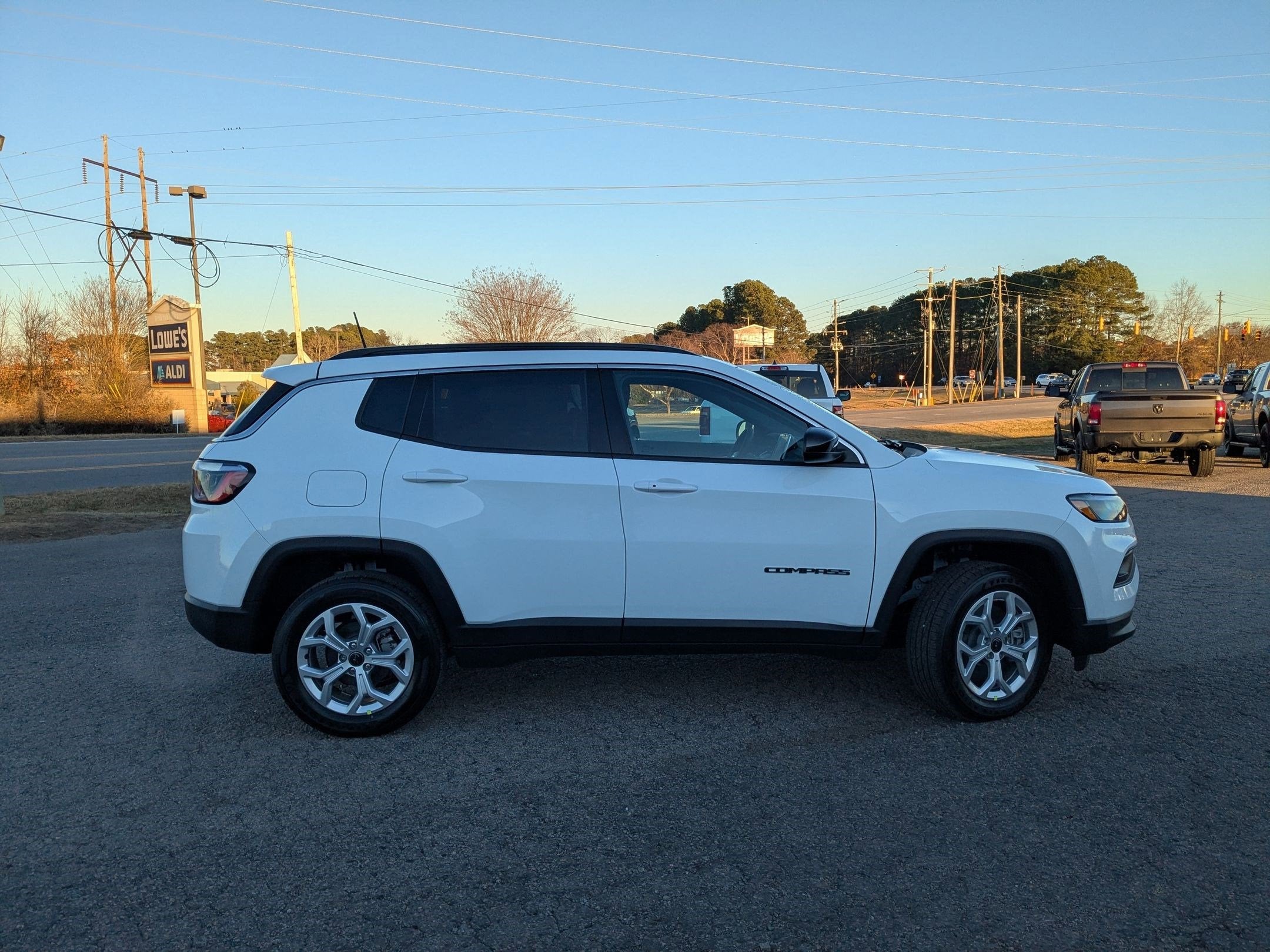 2026 Jeep Compass COMPASS LATITUDE 4X4