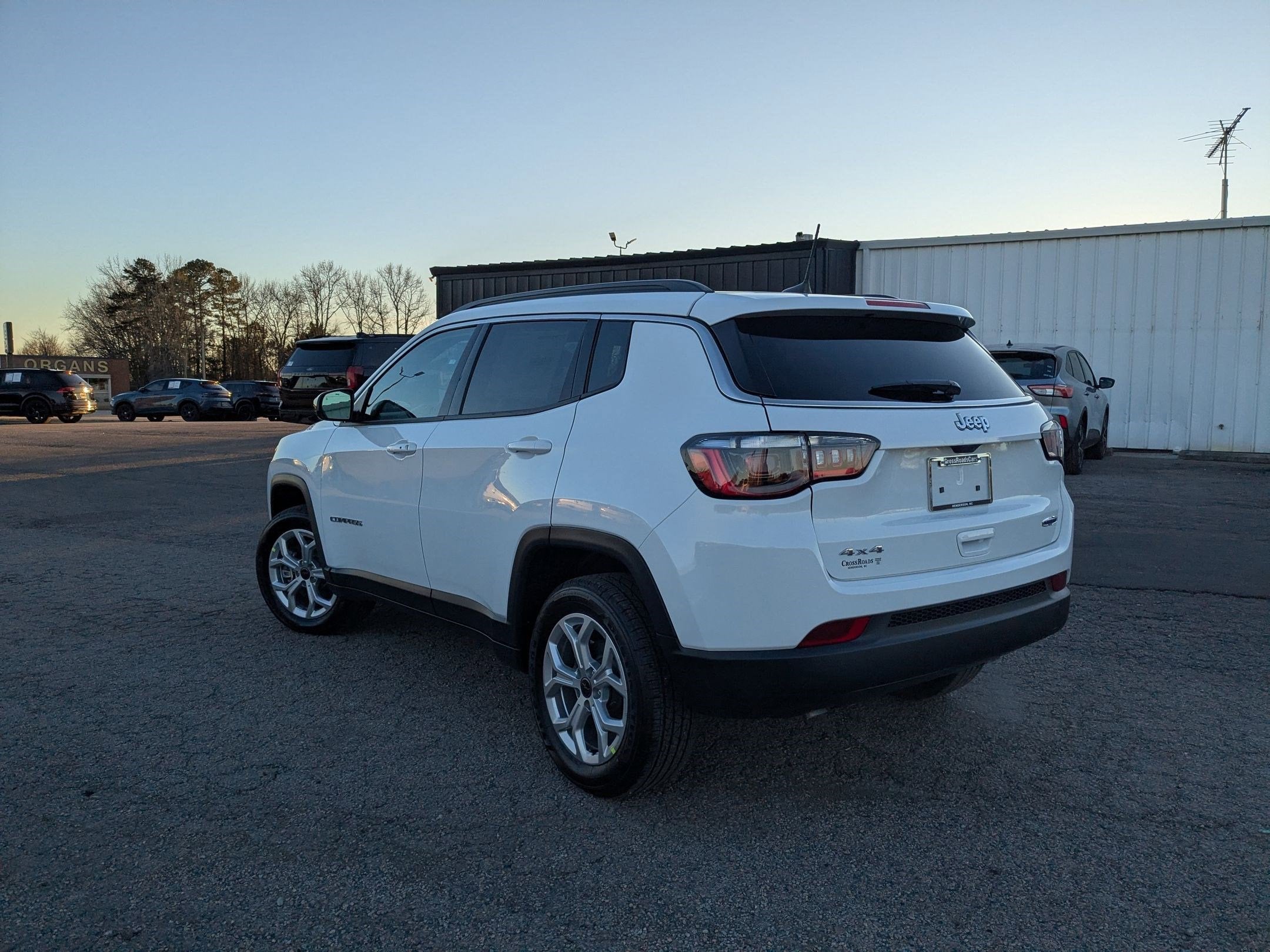 2026 Jeep Compass COMPASS LATITUDE 4X4