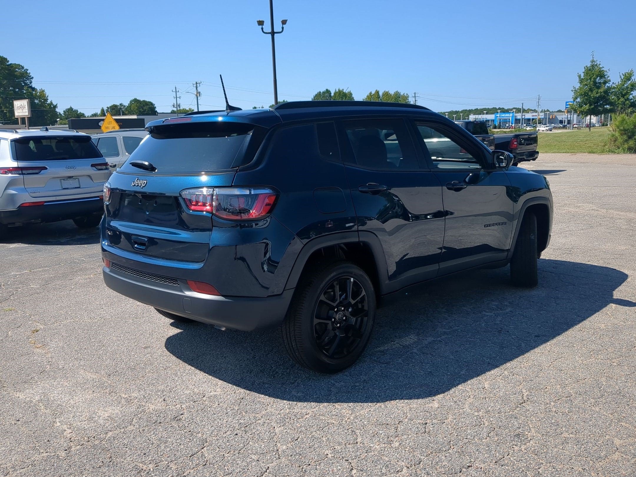 2026 Jeep Compass COMPASS LATITUDE ALTITUDE 4X4