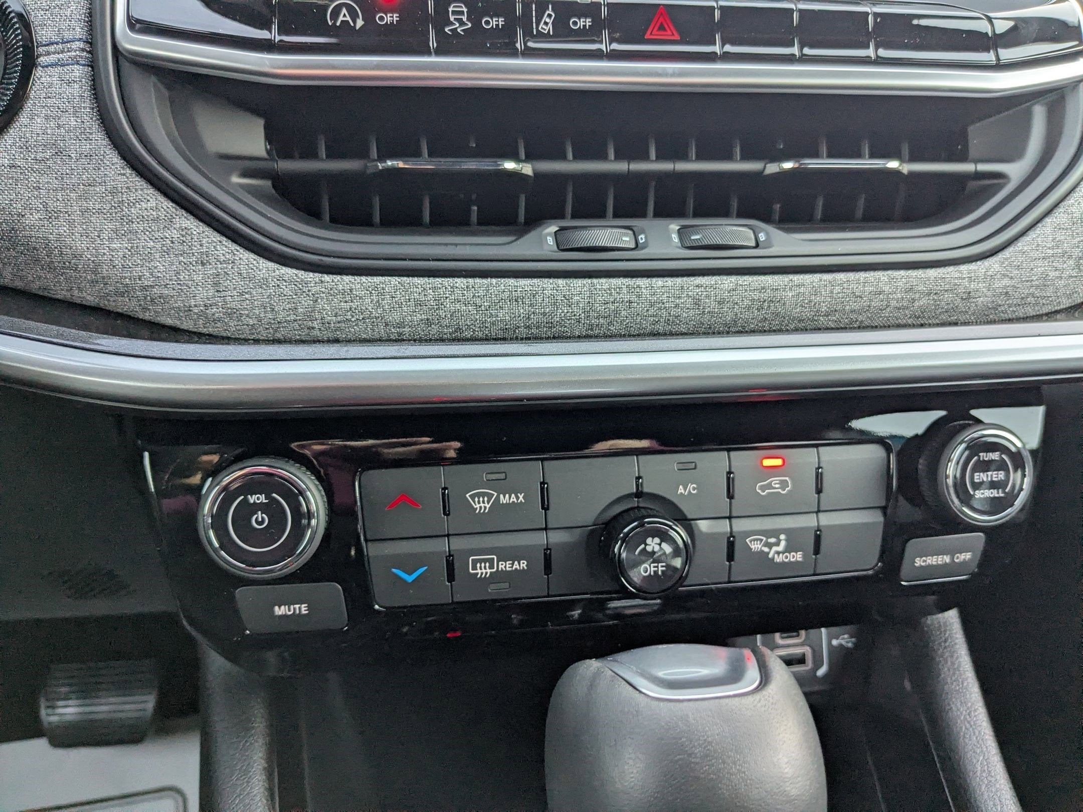 2026 Jeep Compass COMPASS LATITUDE 4X4