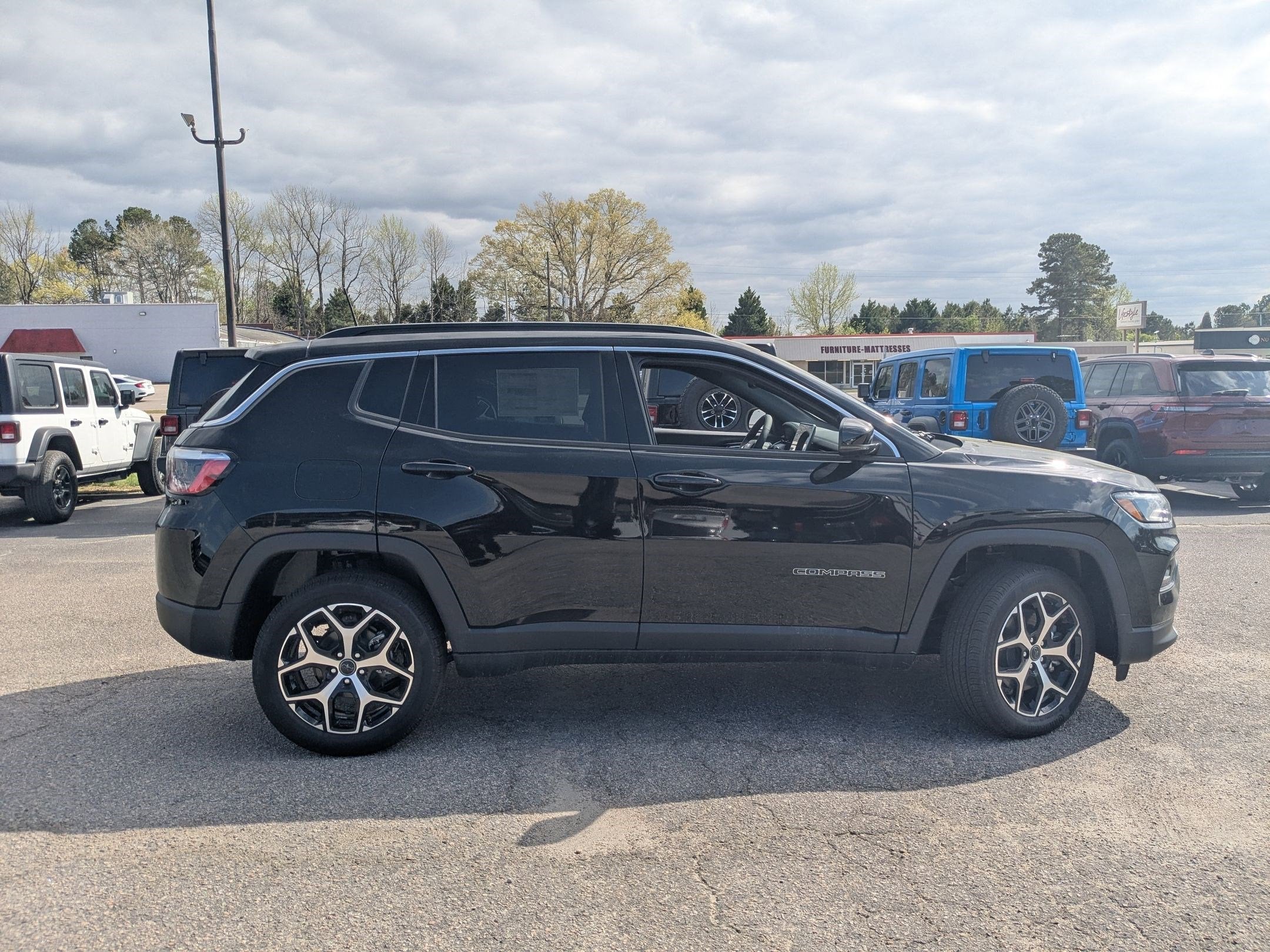 2026 Jeep Compass COMPASS LIMITED 4X4