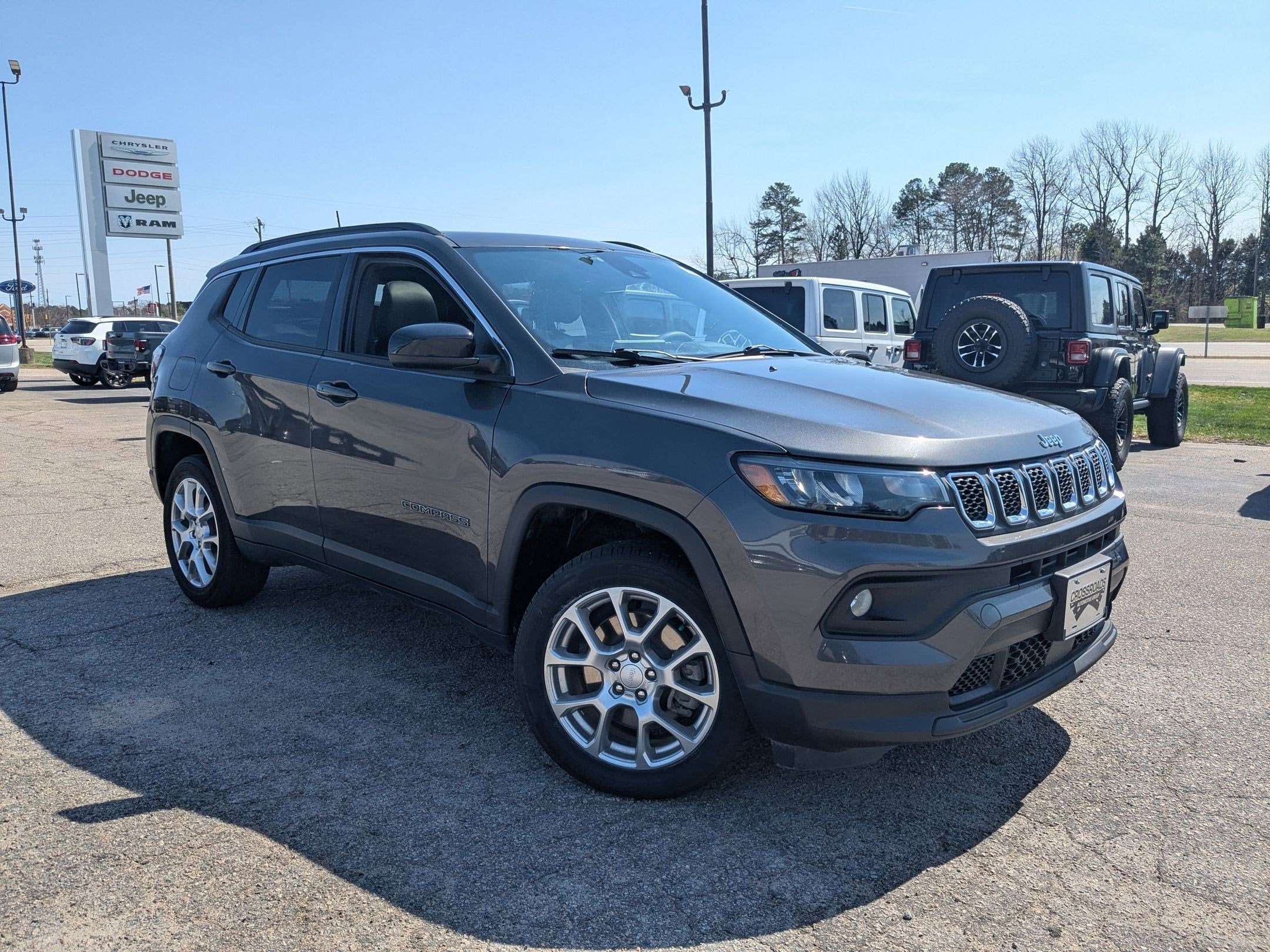 2023 Jeep Compass Latitude Lux FWD