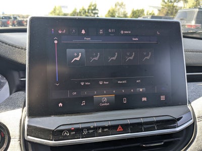 2023 Jeep Compass Latitude Lux FWD